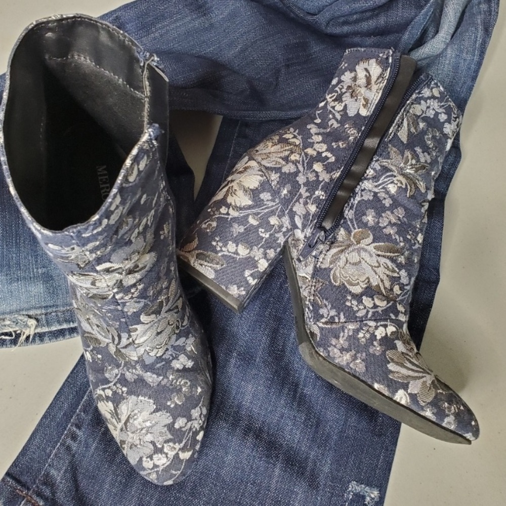Metallic Floral Booties | Size: 8